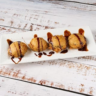 6 PC BEIGNETS